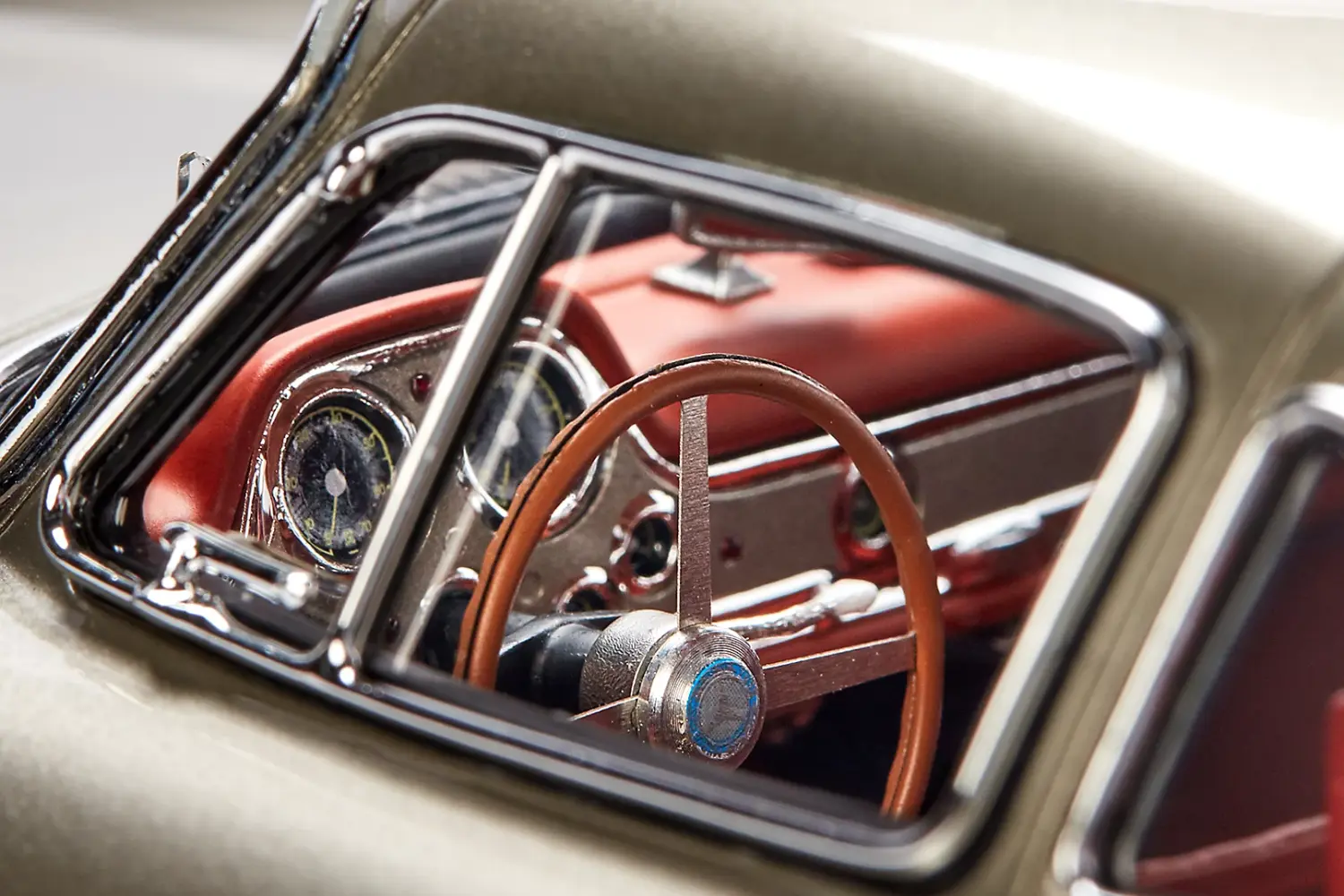 Objeto Mercedez-Benz Gullwing Coupe1