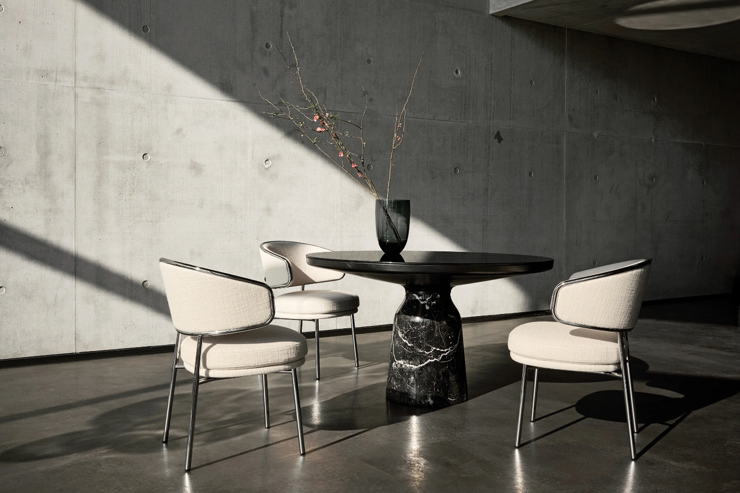 Bell Dining Table 04