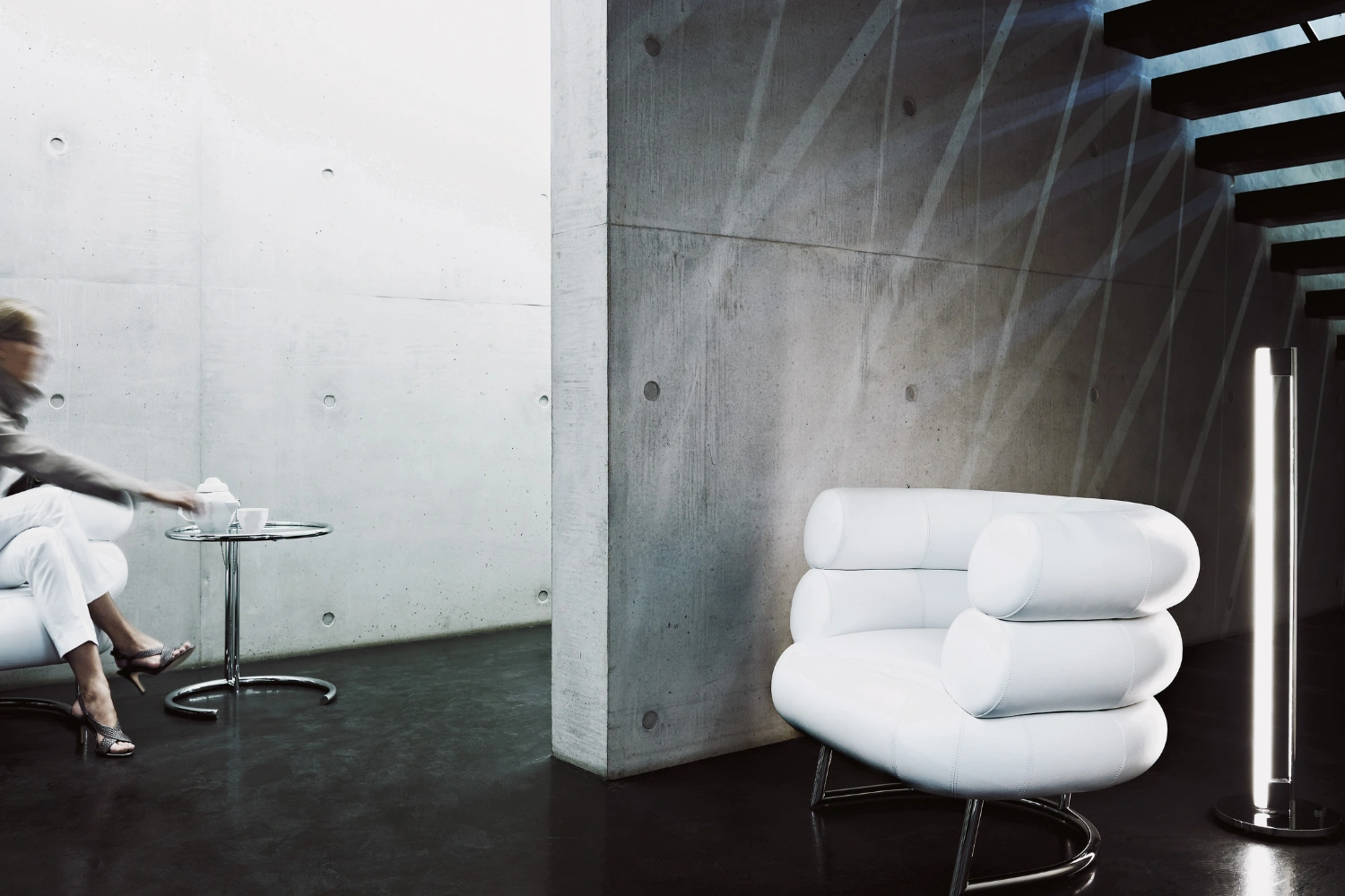 Bibendum Armchair 04