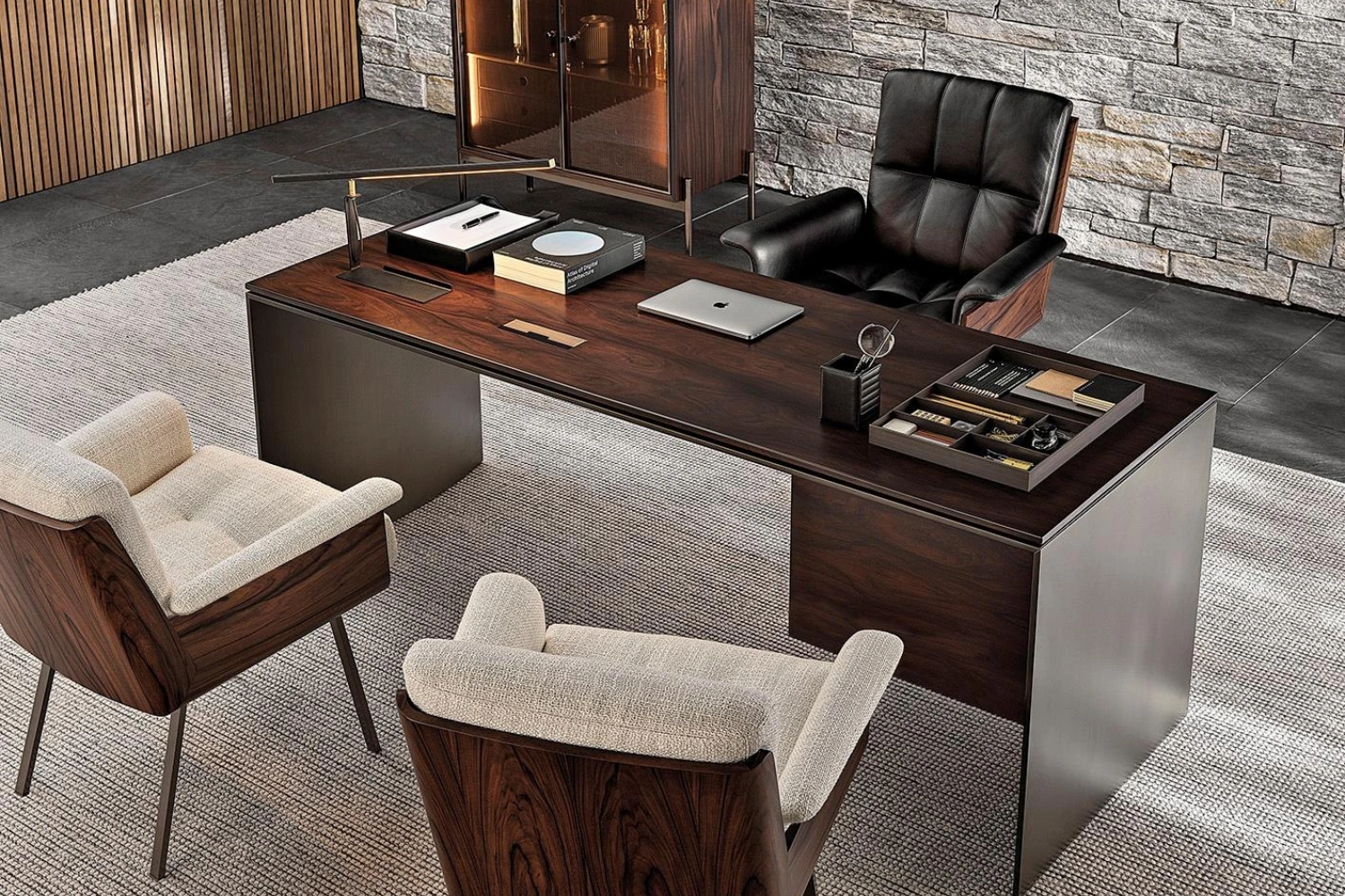 Cadeira Studio 6