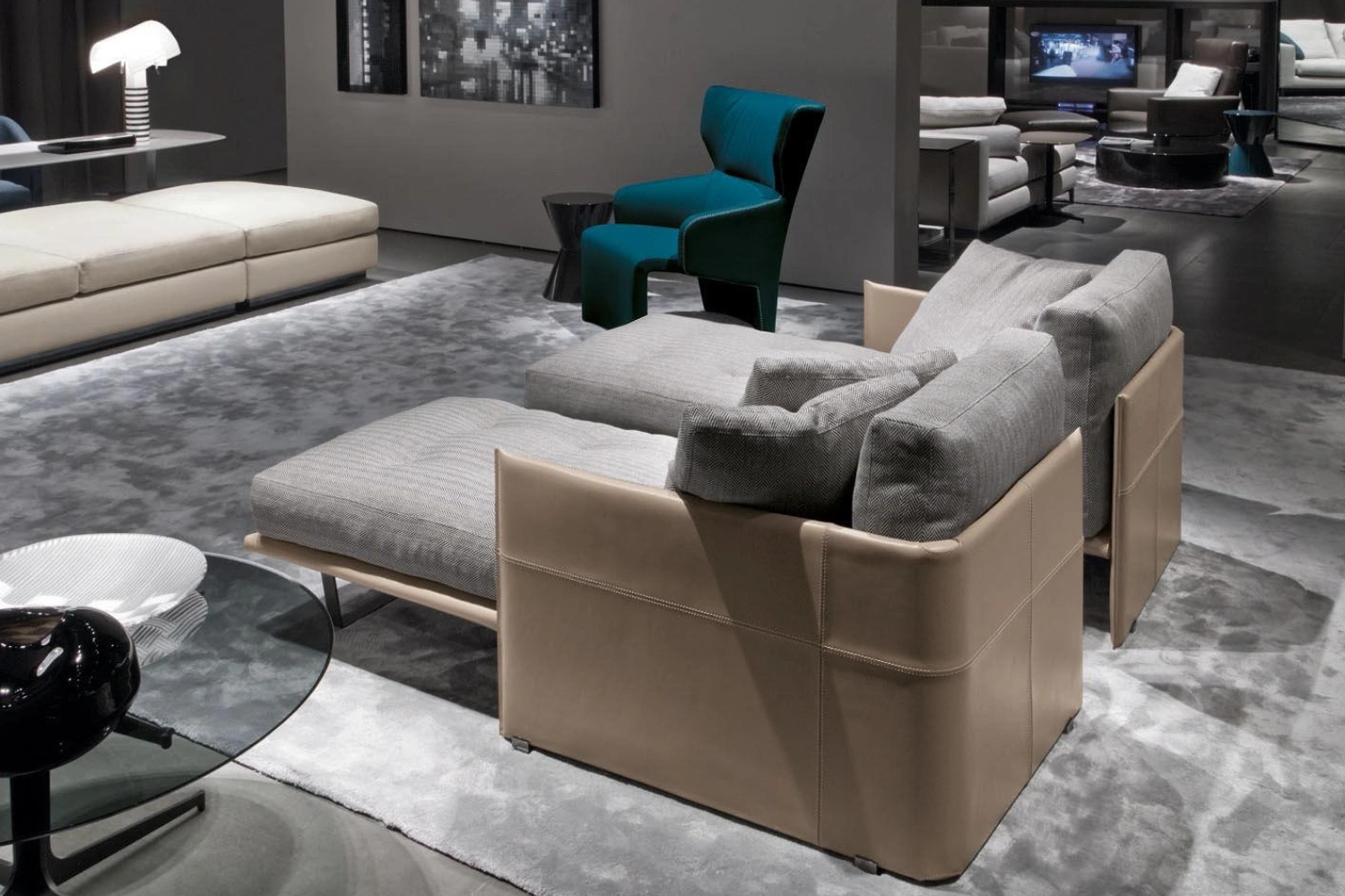 Chaise Longue Luggage 1