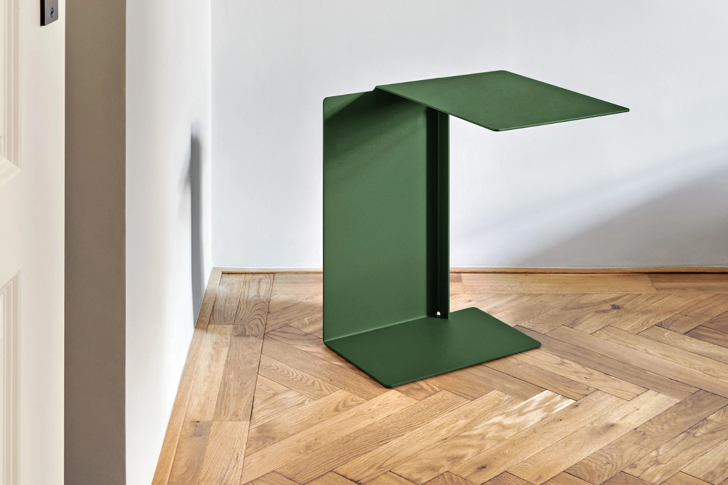 Diana B Side Table 03