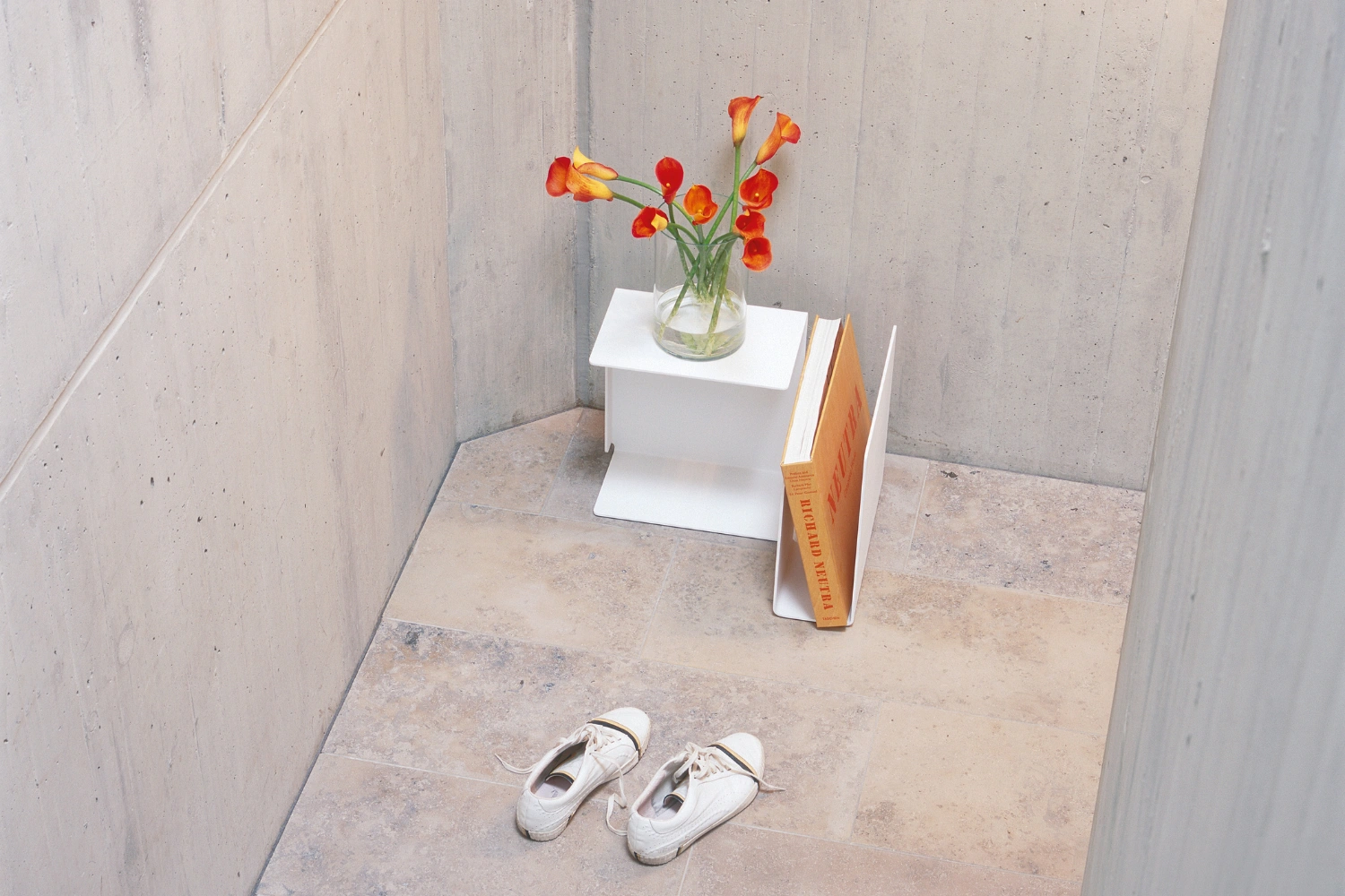 Diana C Side Table 02