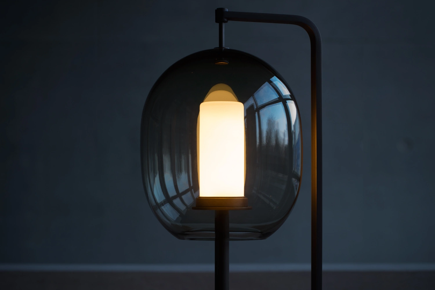 Lantern Light Floor Lamp Medium 02