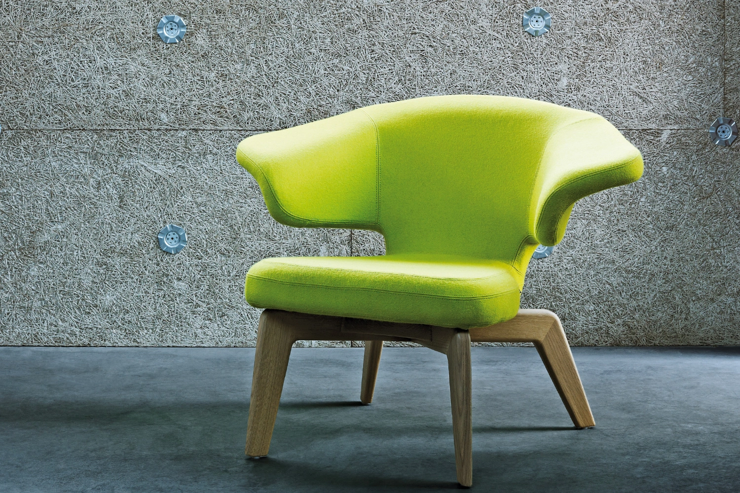 Munich Lounge Chair 02