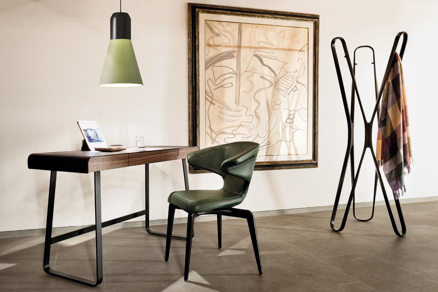 Pegasus Home Desk 02