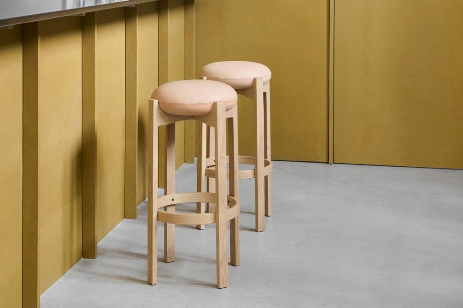 Pioneer Stool 2