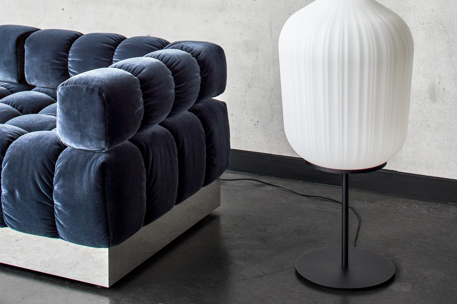 Plissée Floor Lamp 02