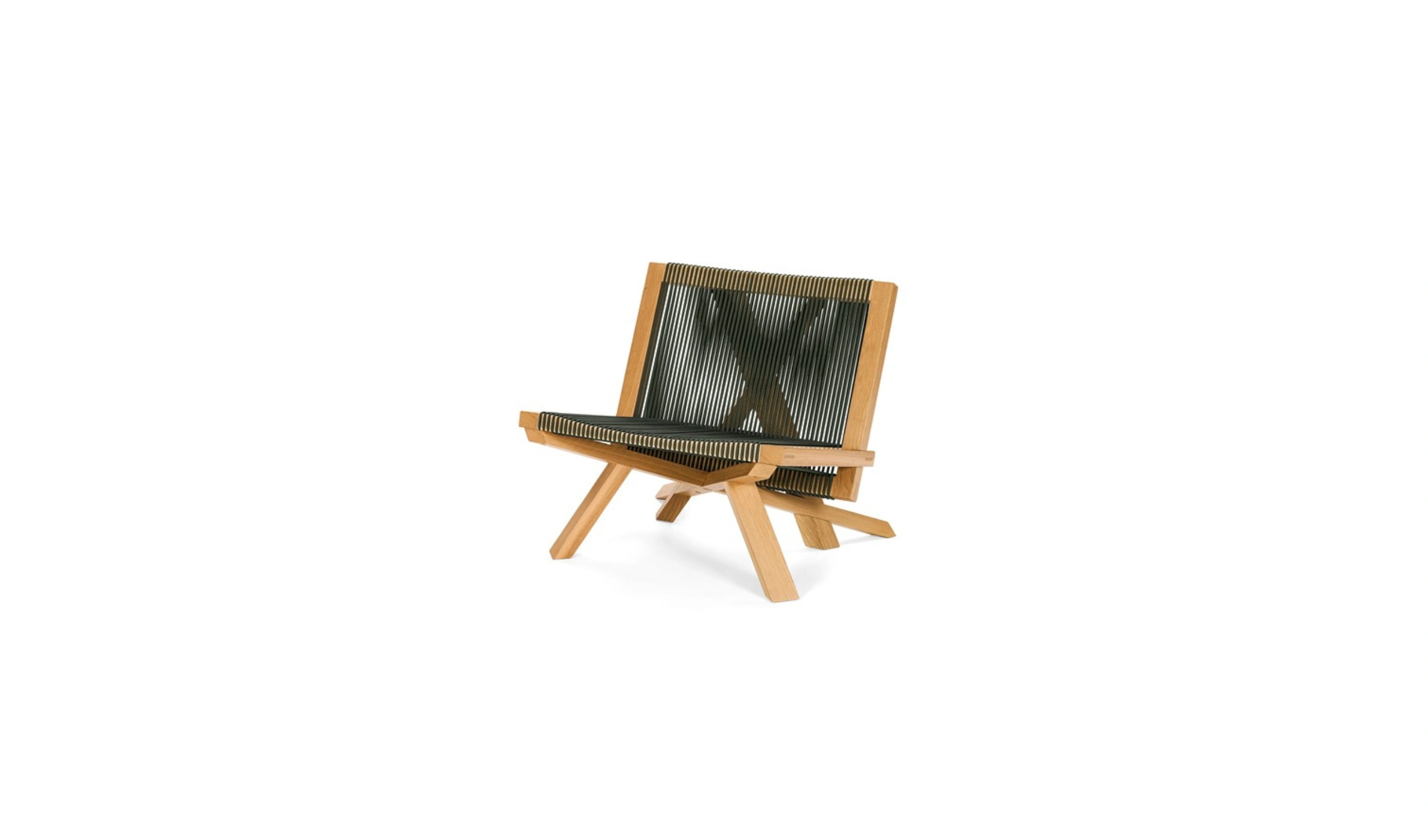 Volkshaus Lounge Chair 01