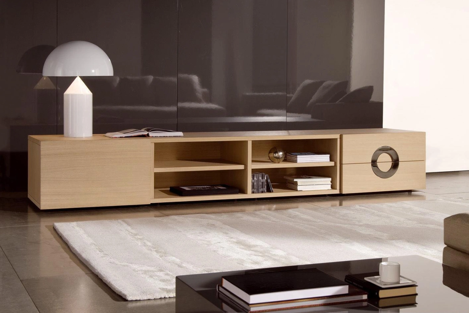 Buffet Archipenko Unit 4