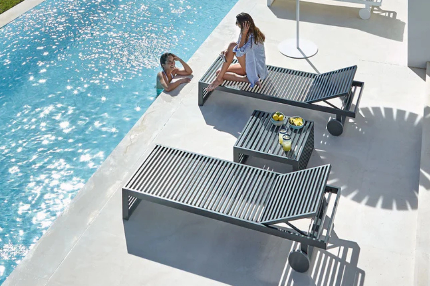 DNA Chaise lounge 04