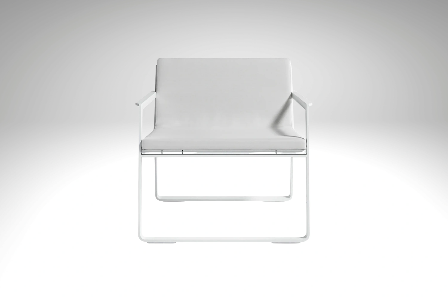 Flat Club armchair 02
