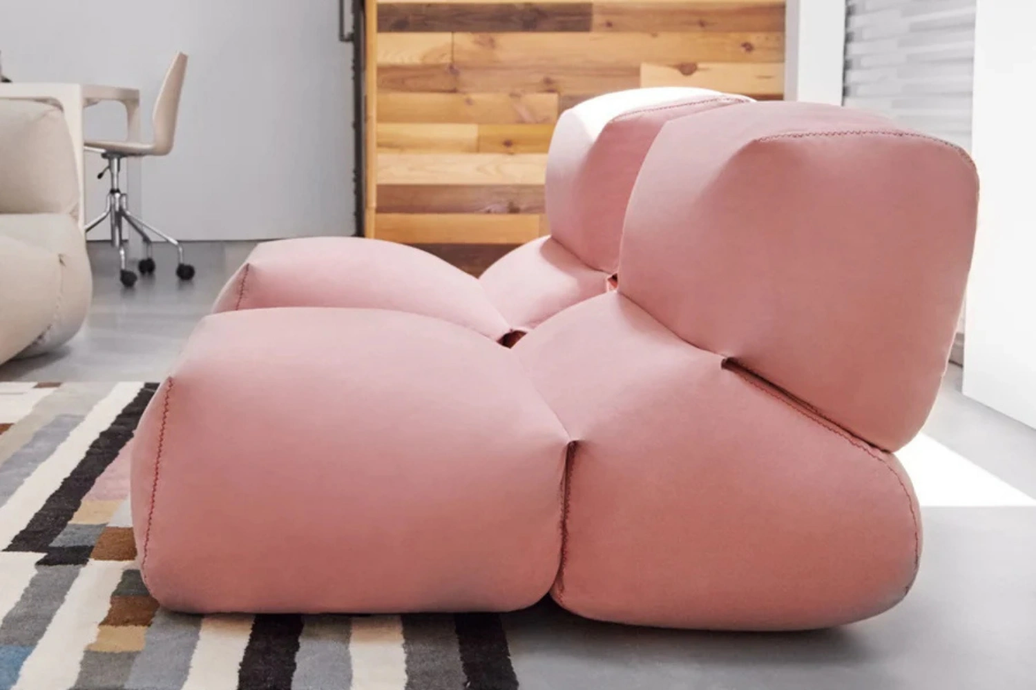 Grapy Lounge chair 03