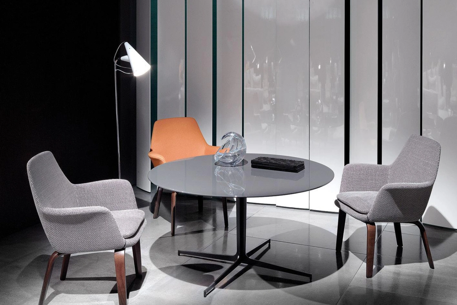 Mesa de Apoio Clyfford 3