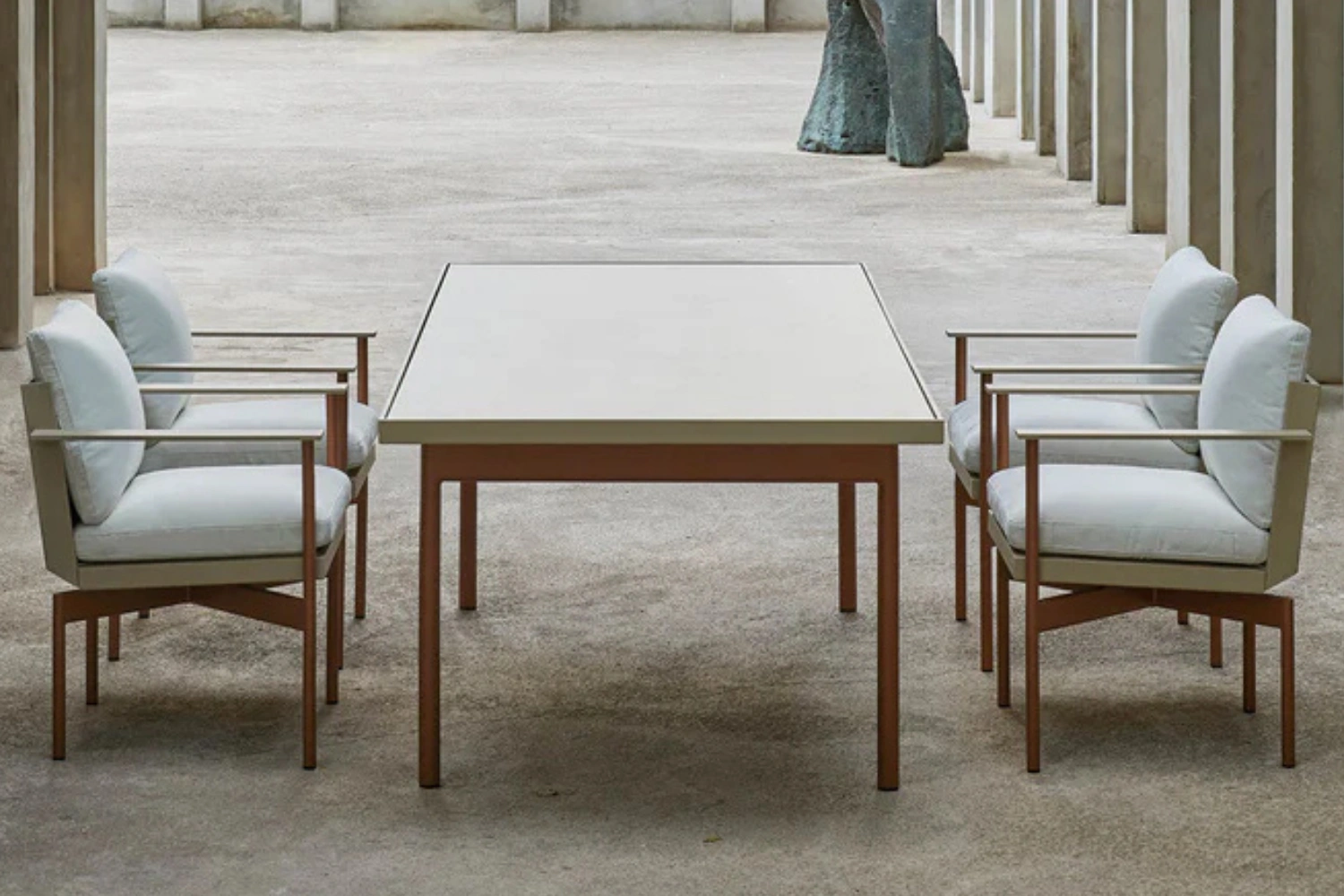 Onde Dining table 03