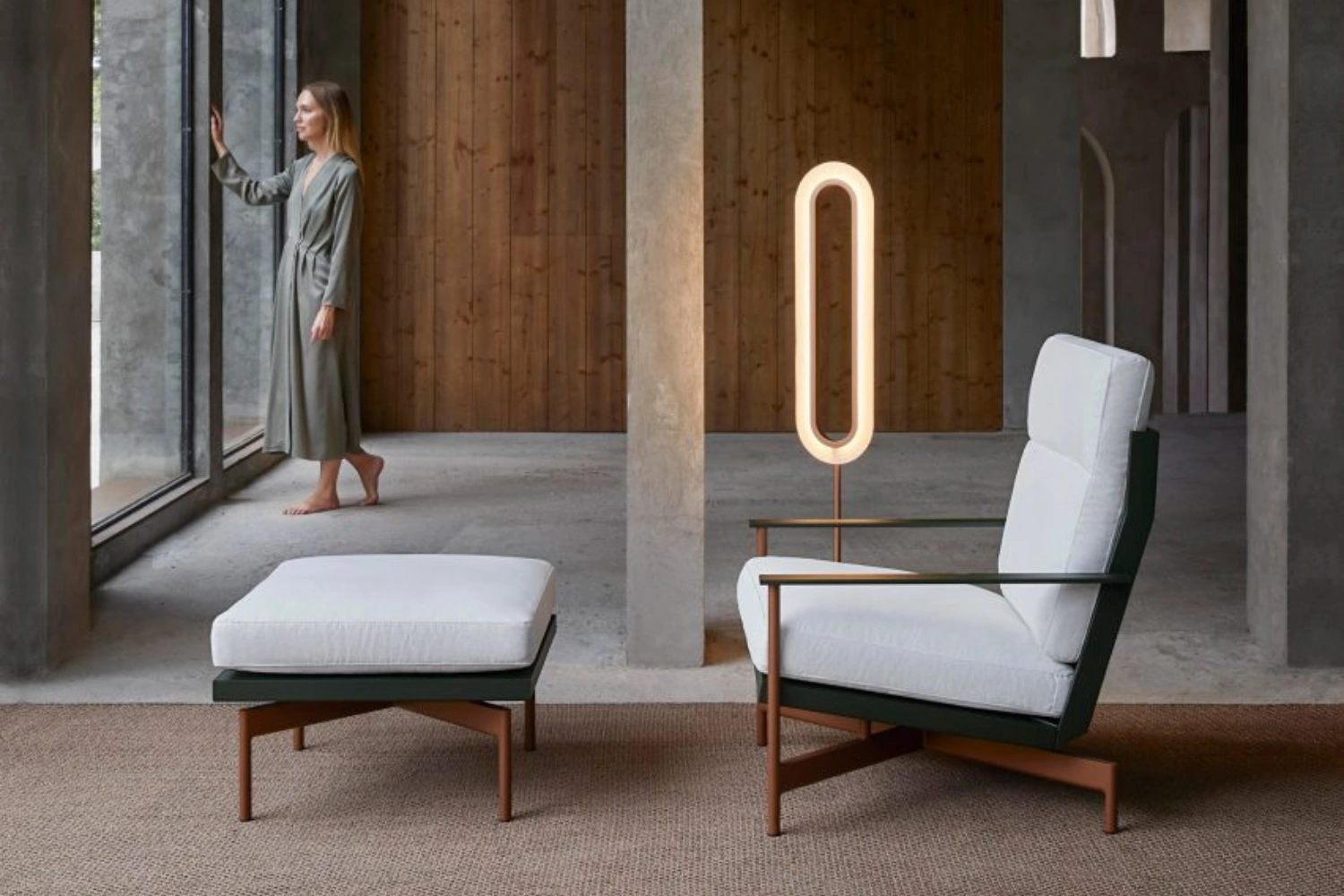 Onde Pouf for club armchair 03