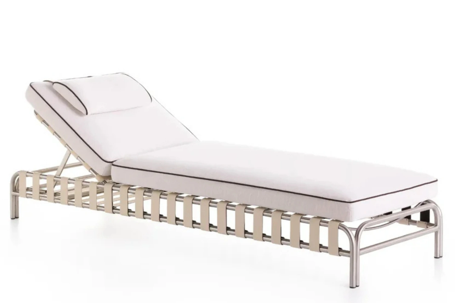 Onsen Chaise Lounge 03