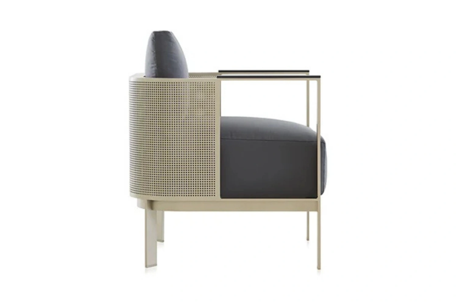 Solanas Club Armchair 02