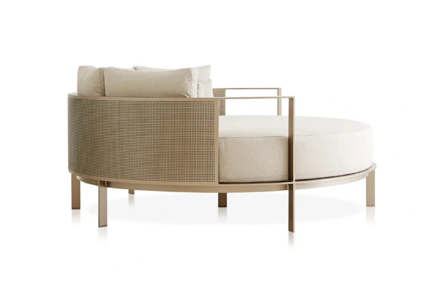 Solanas Round chill bed 03