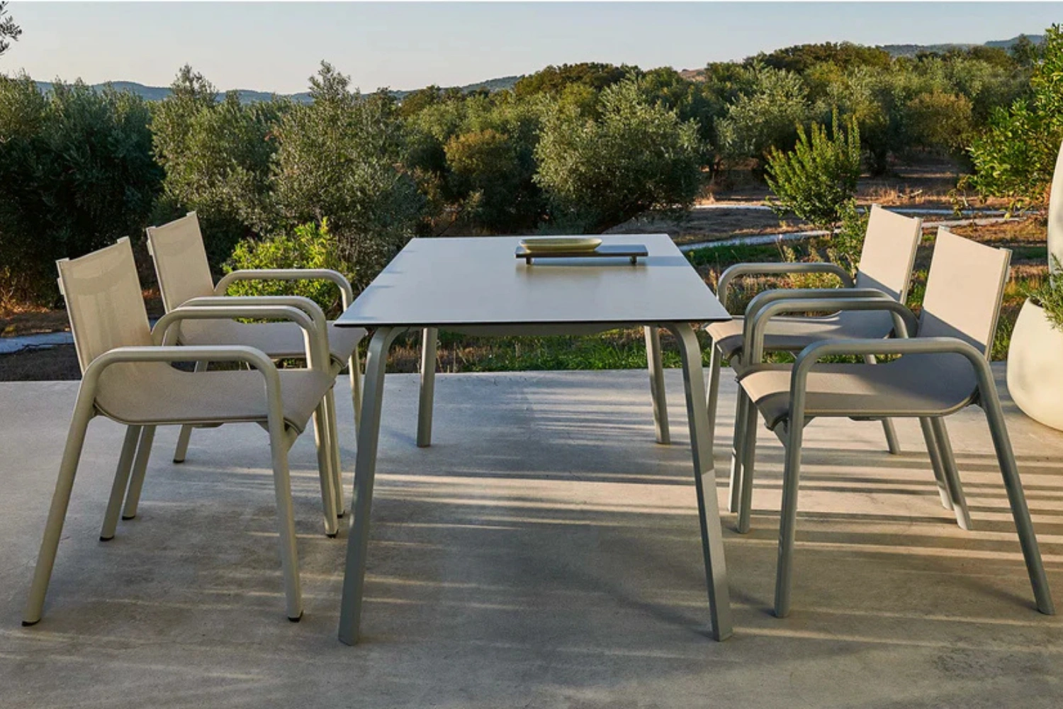 Stack Dining club armchair 02