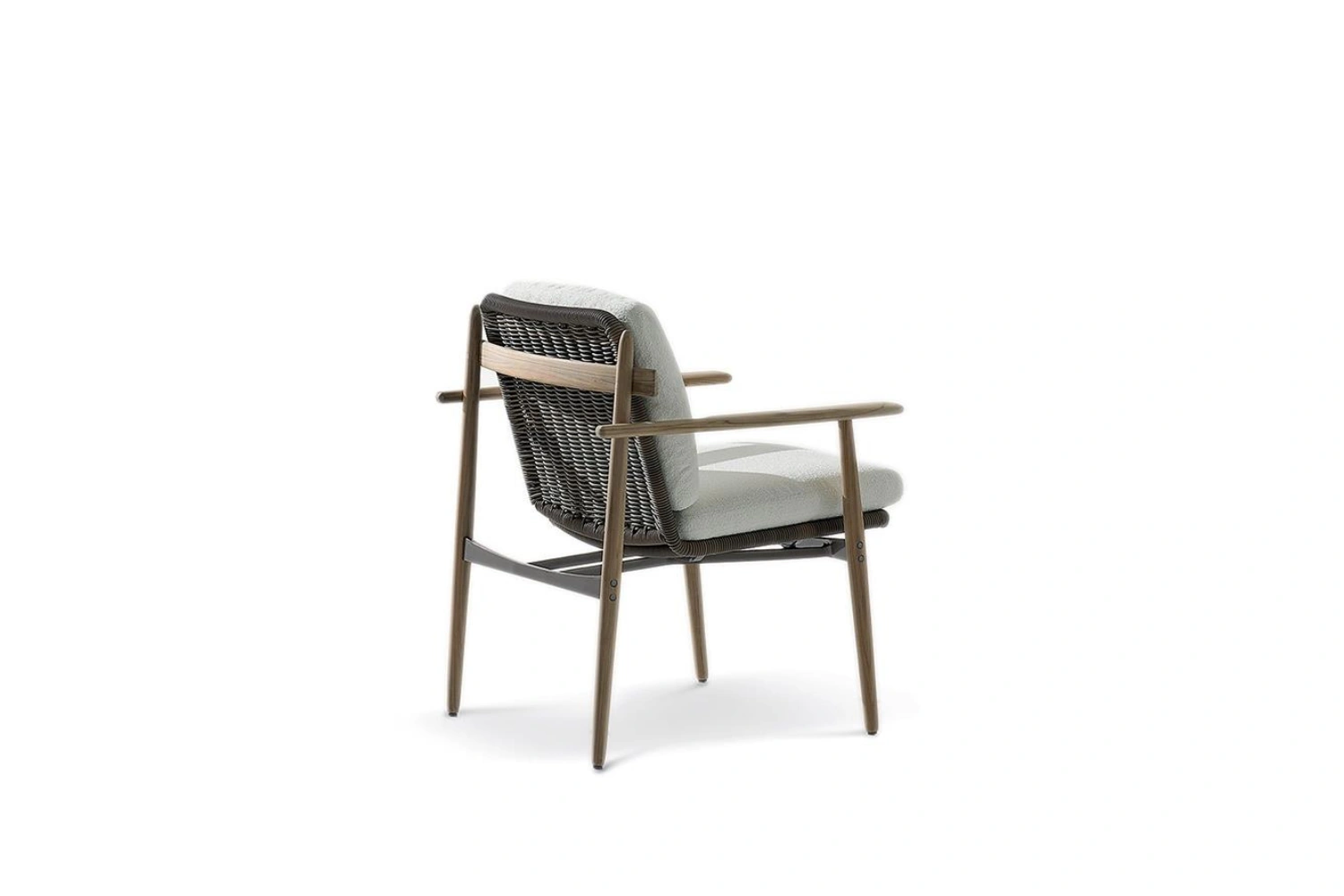Trio Outdoor Dining 03
