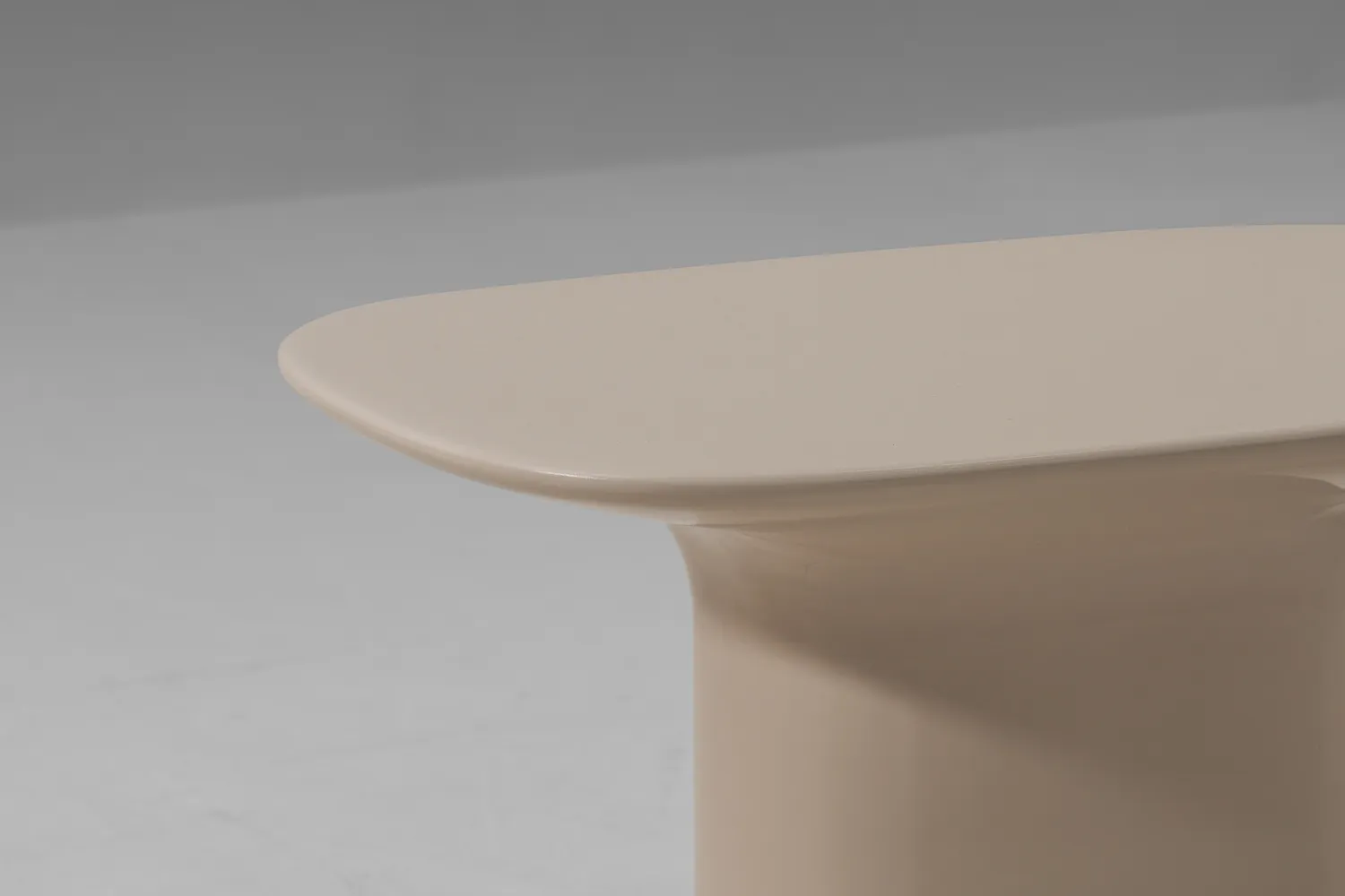 anvil_side_table_03_1x