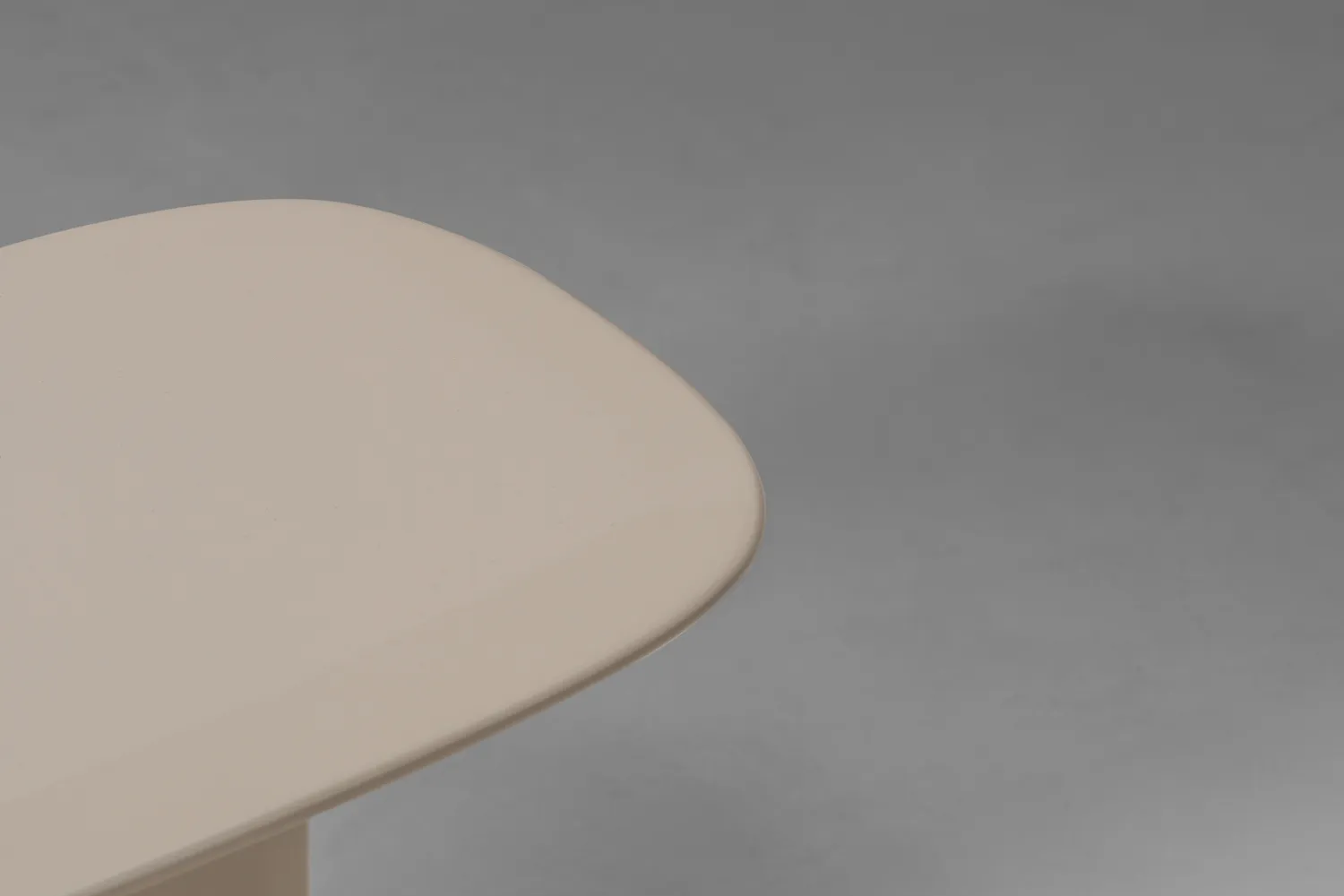 anvil_side_table_04_1x