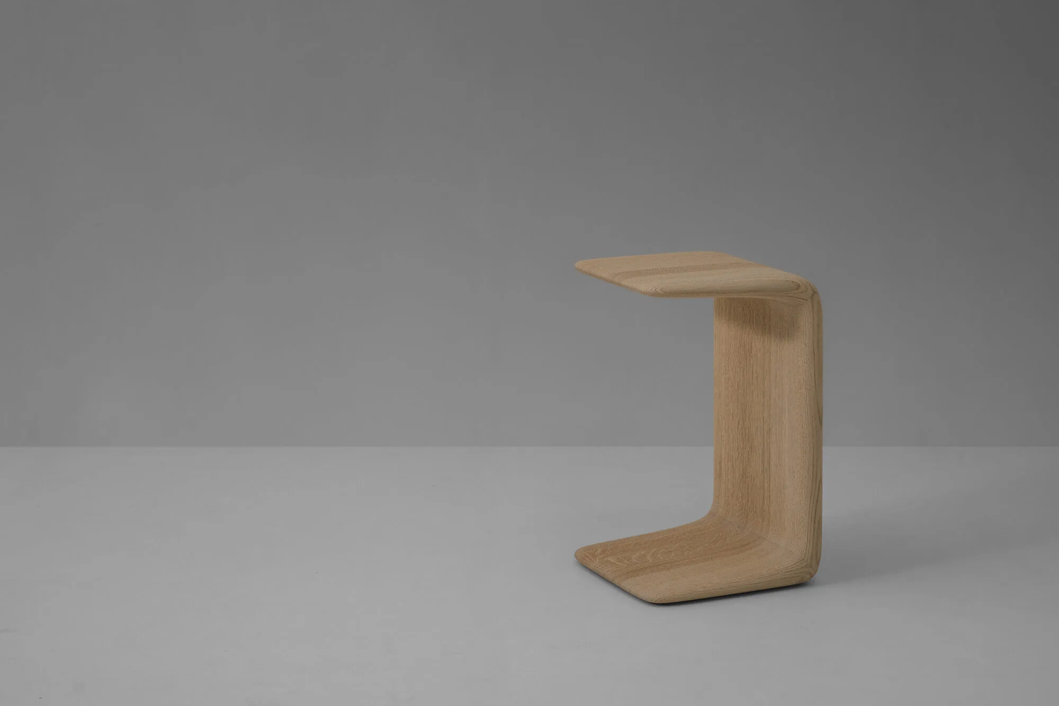 clips_side_table_02_1x