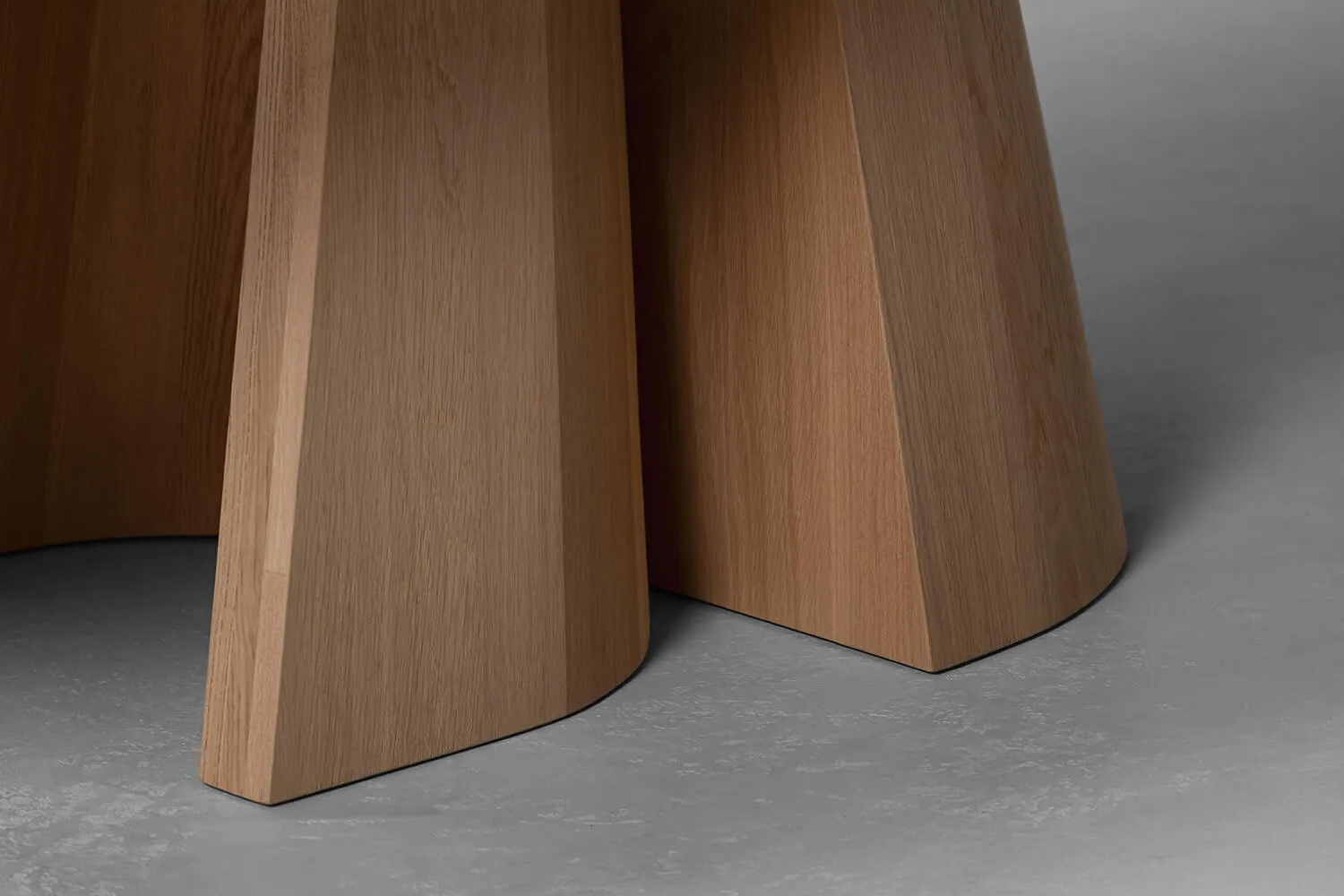 got_dining_table_one_04_1x