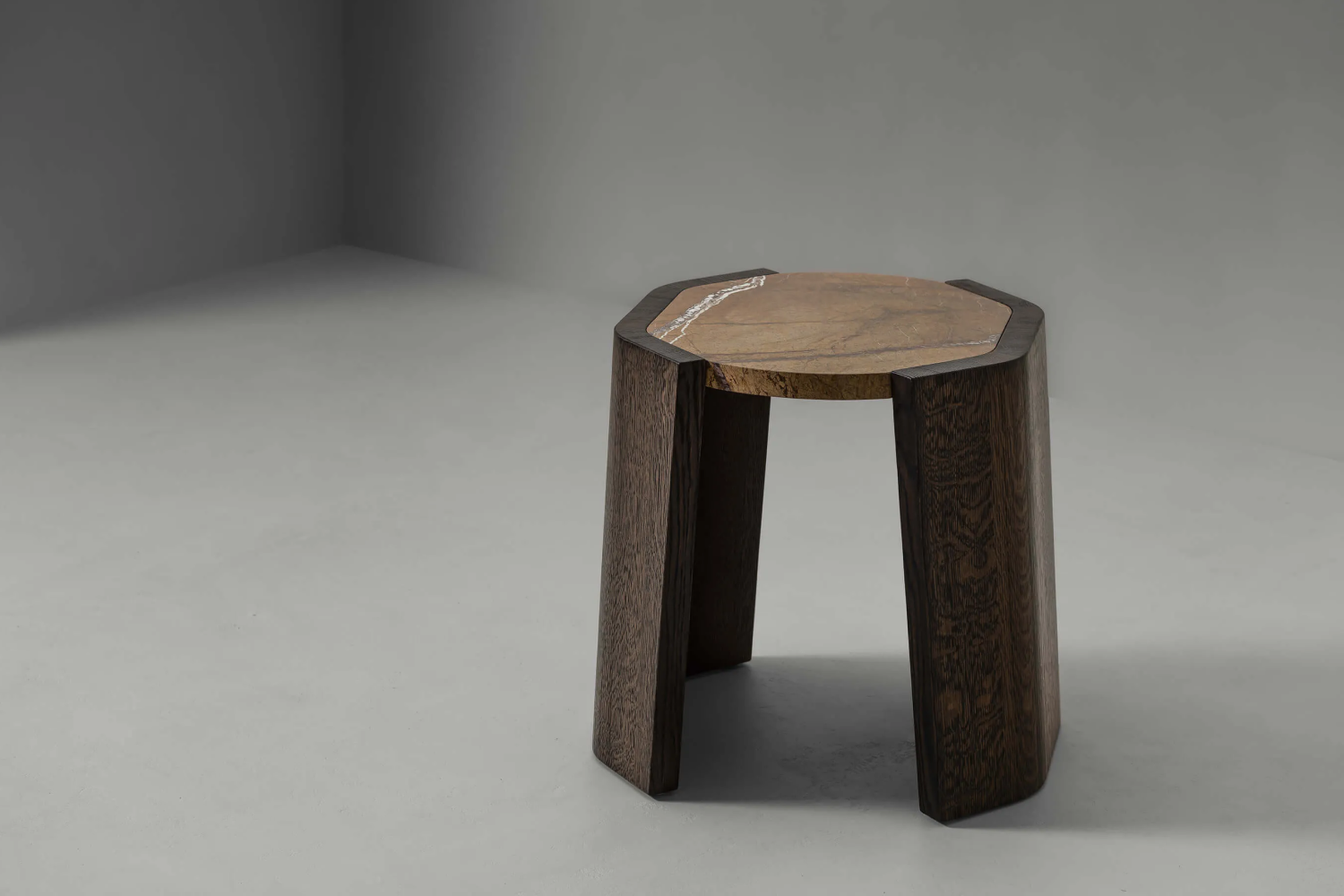 jak_side_table_02_1x