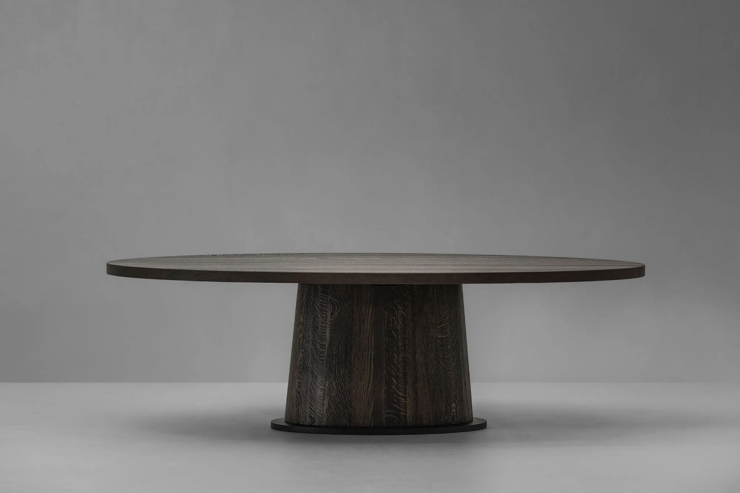 kops_dining_table_oval_02_1x