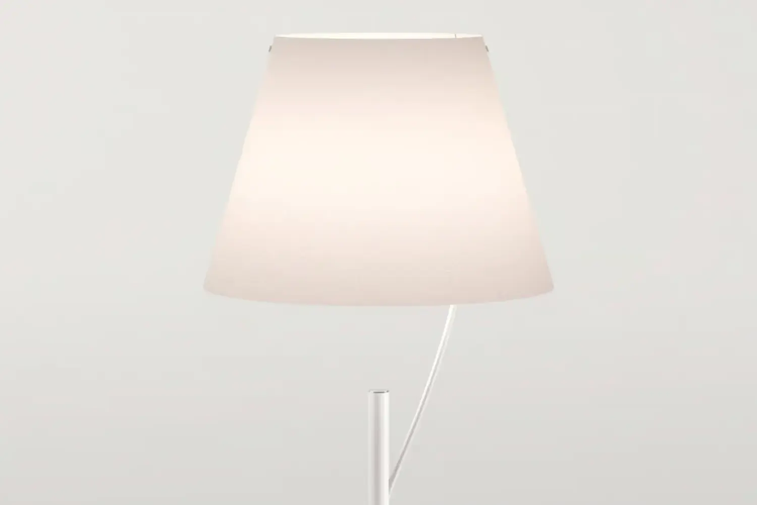 luminaria de mesa hover (2)