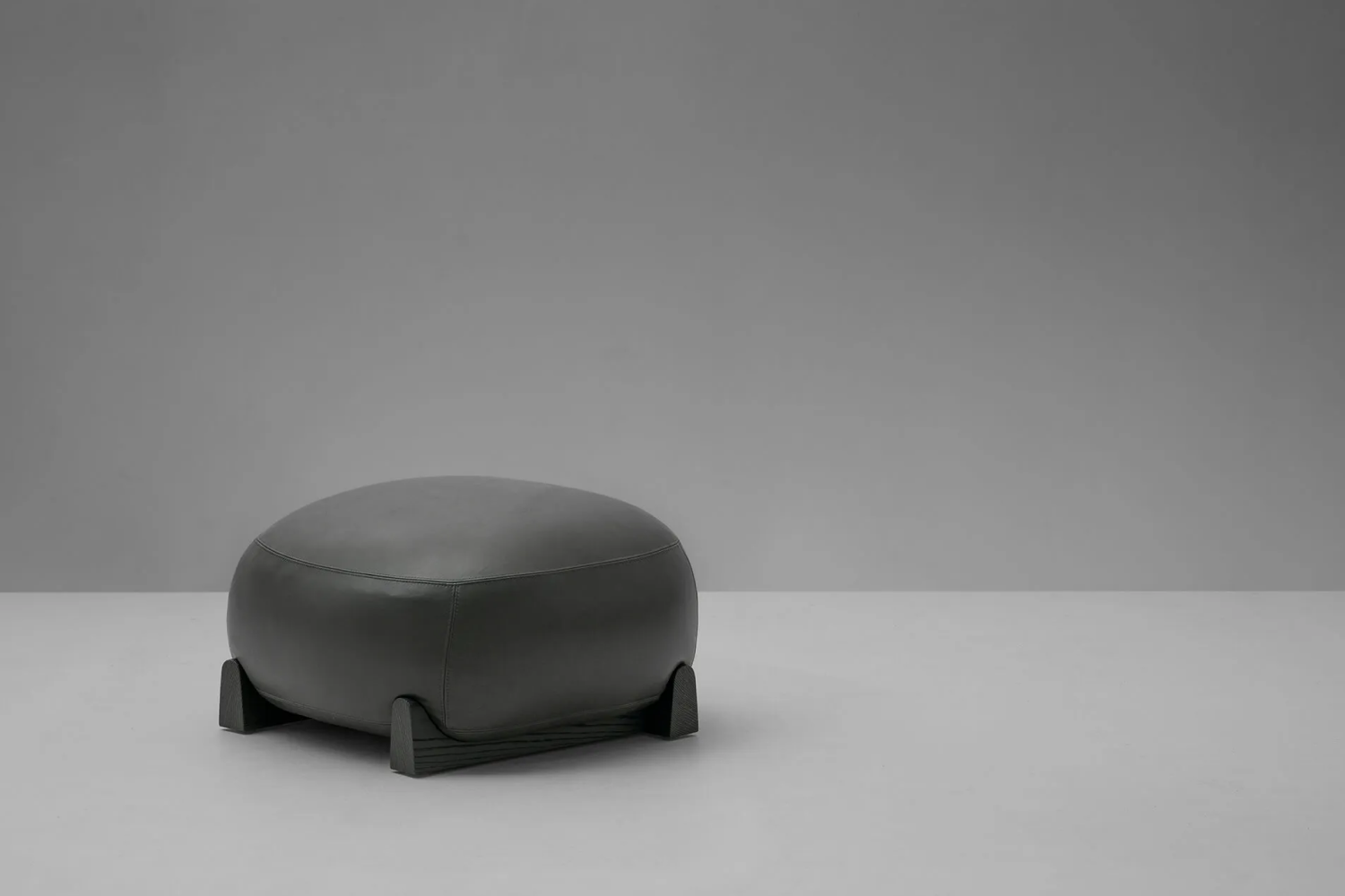 sebastian_herkner_02_1x