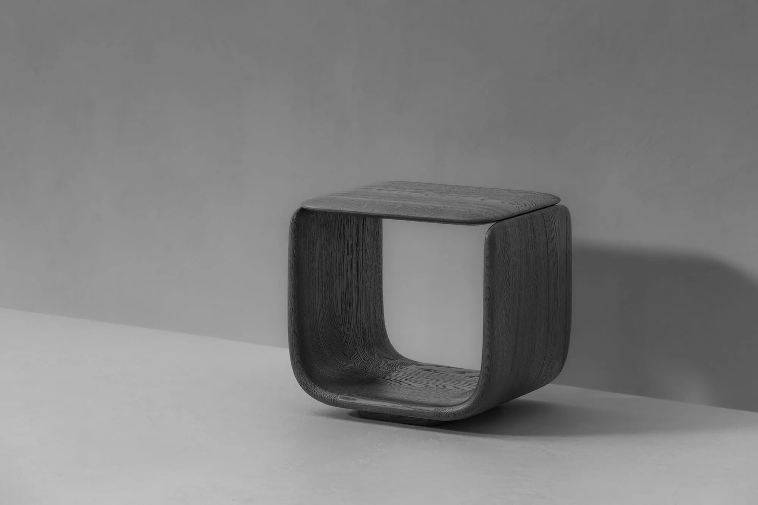 tenere_side_table_02_1x
