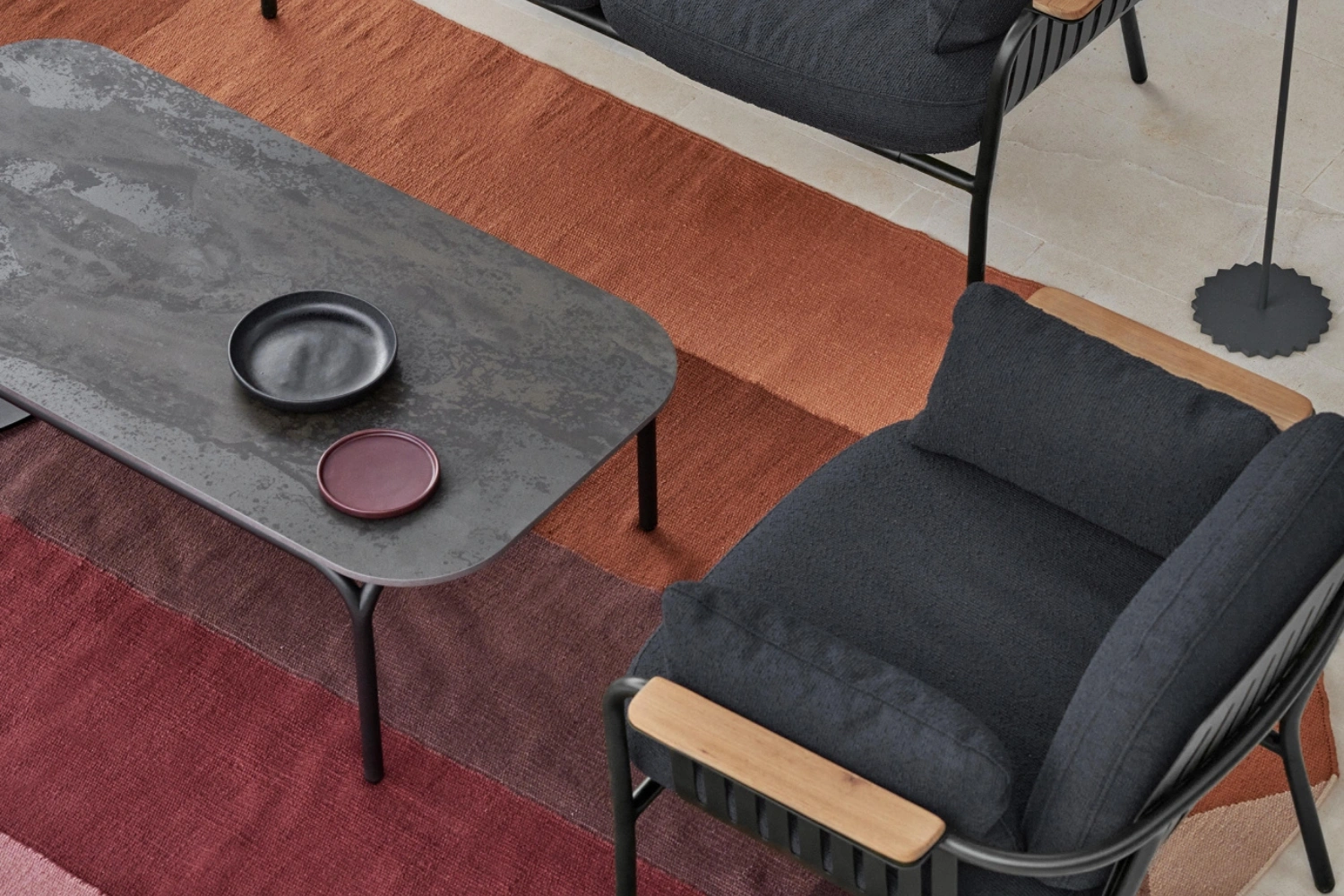 Capa Coffee table 03