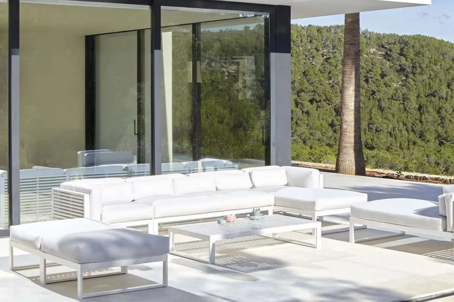 DNA Coffee table 121 03