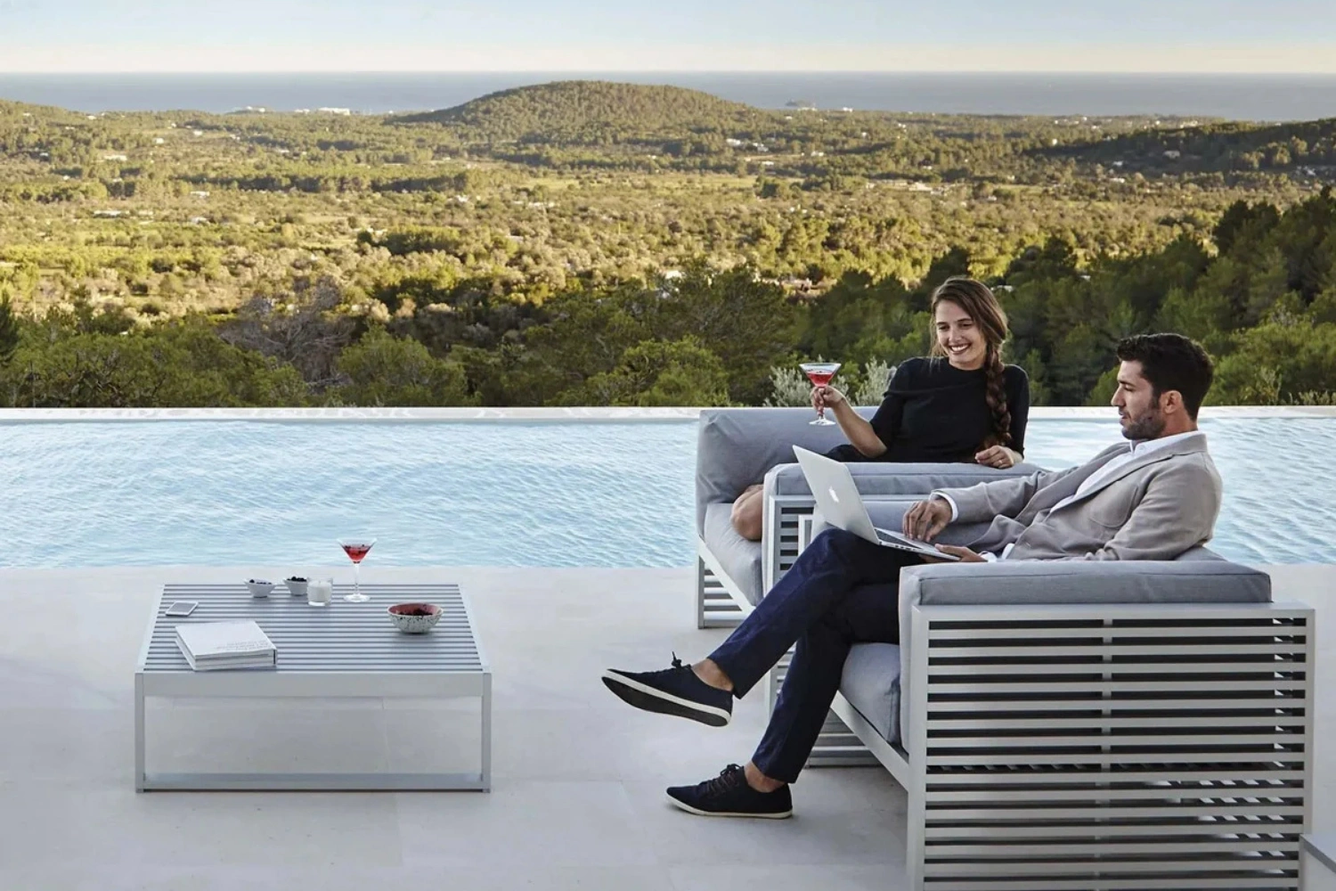 DNA Coffee table 121 04