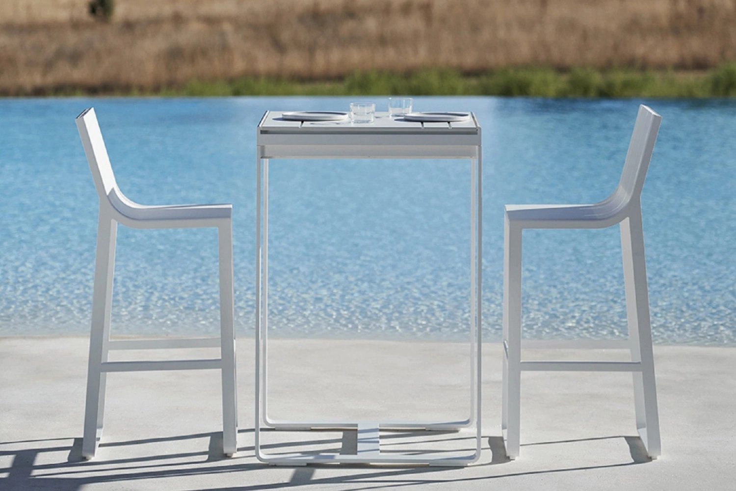 Flat Bar table 70 03