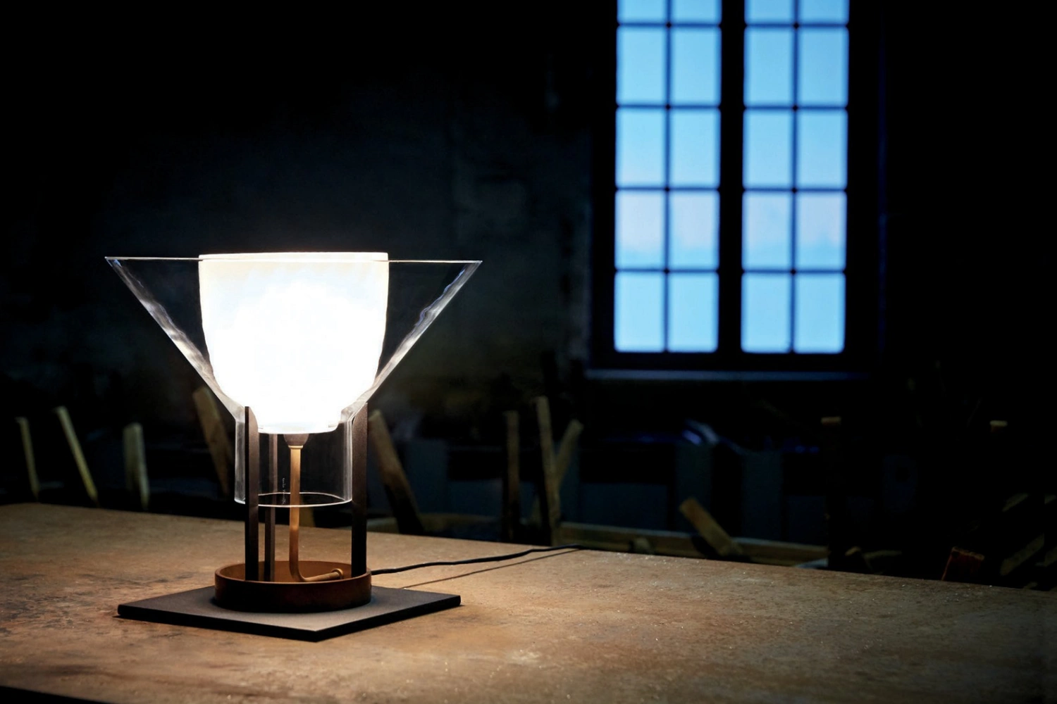 Luminária de Mesa Igra 2