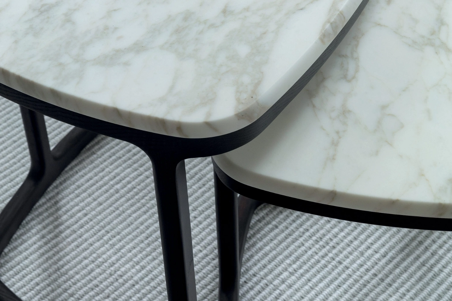 Mesa Lateral Antigone 2