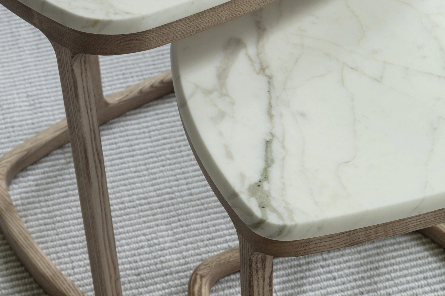 Mesa Lateral Antigone 3