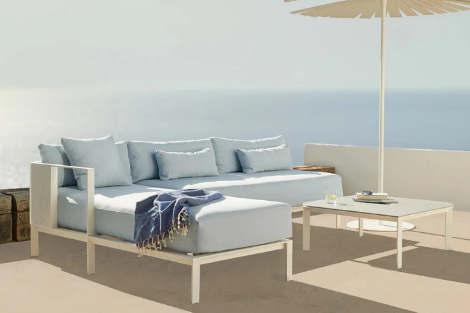 Solanas Coffee table 90 03