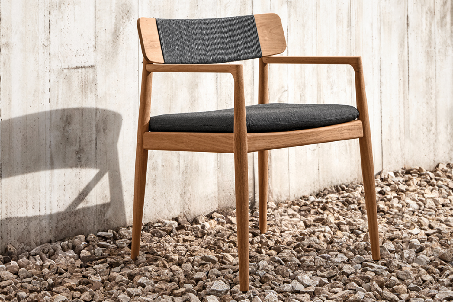 archi_dining_chair_with_arms_03_1x