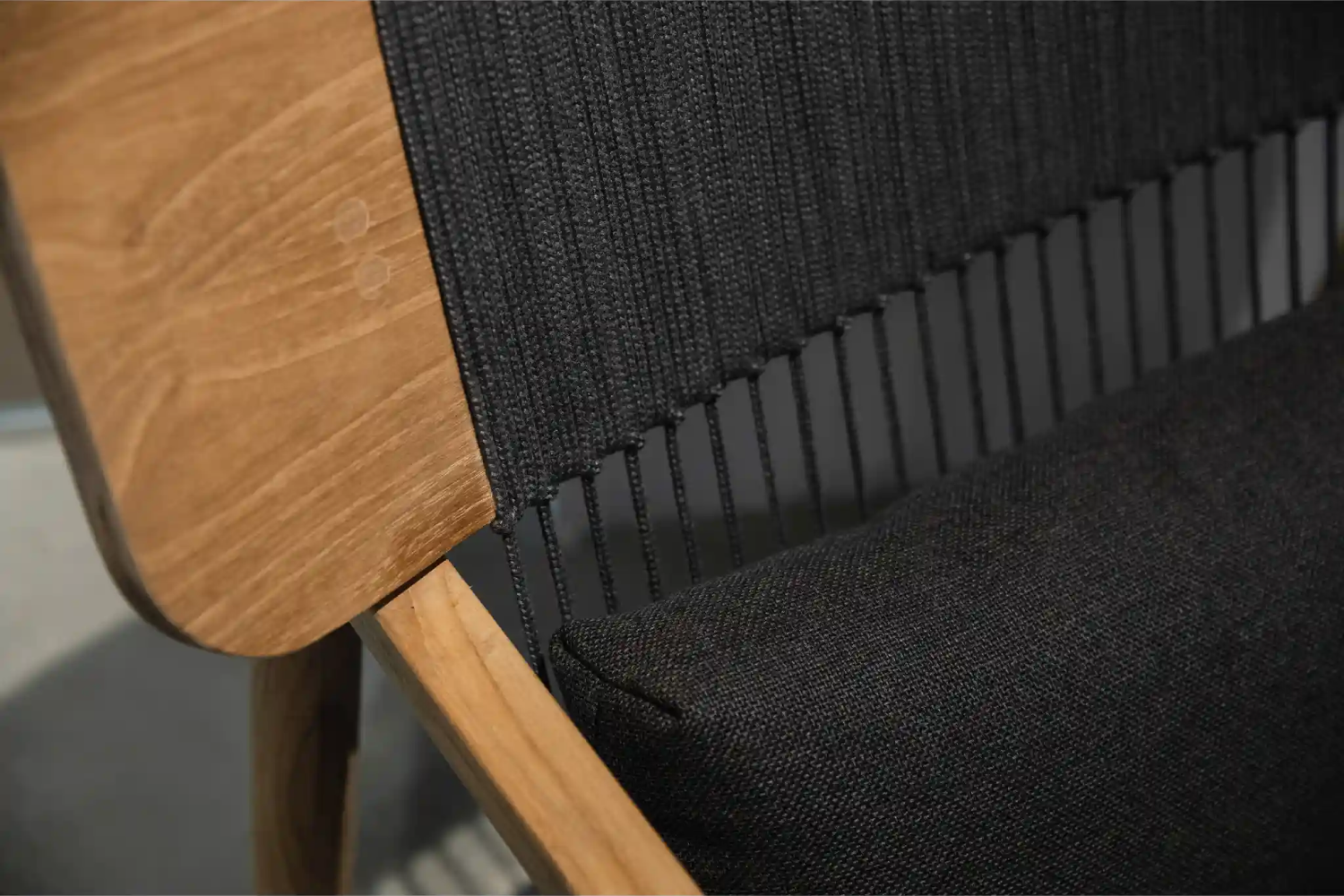 archi_lounge_chair_03_1x