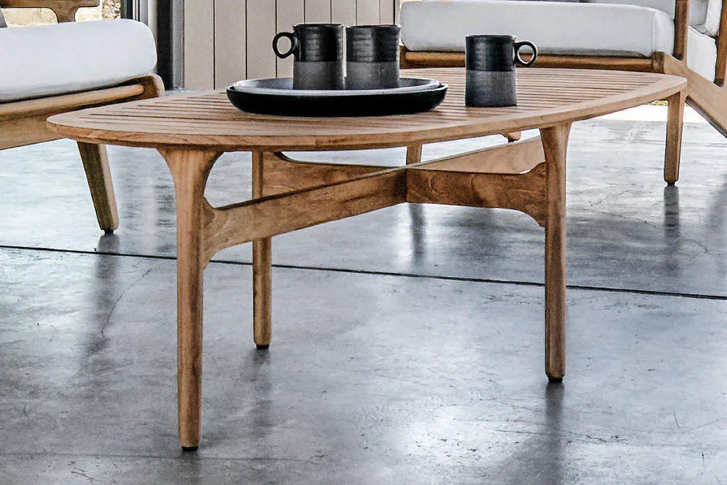 bay_coffee_table_04_1x