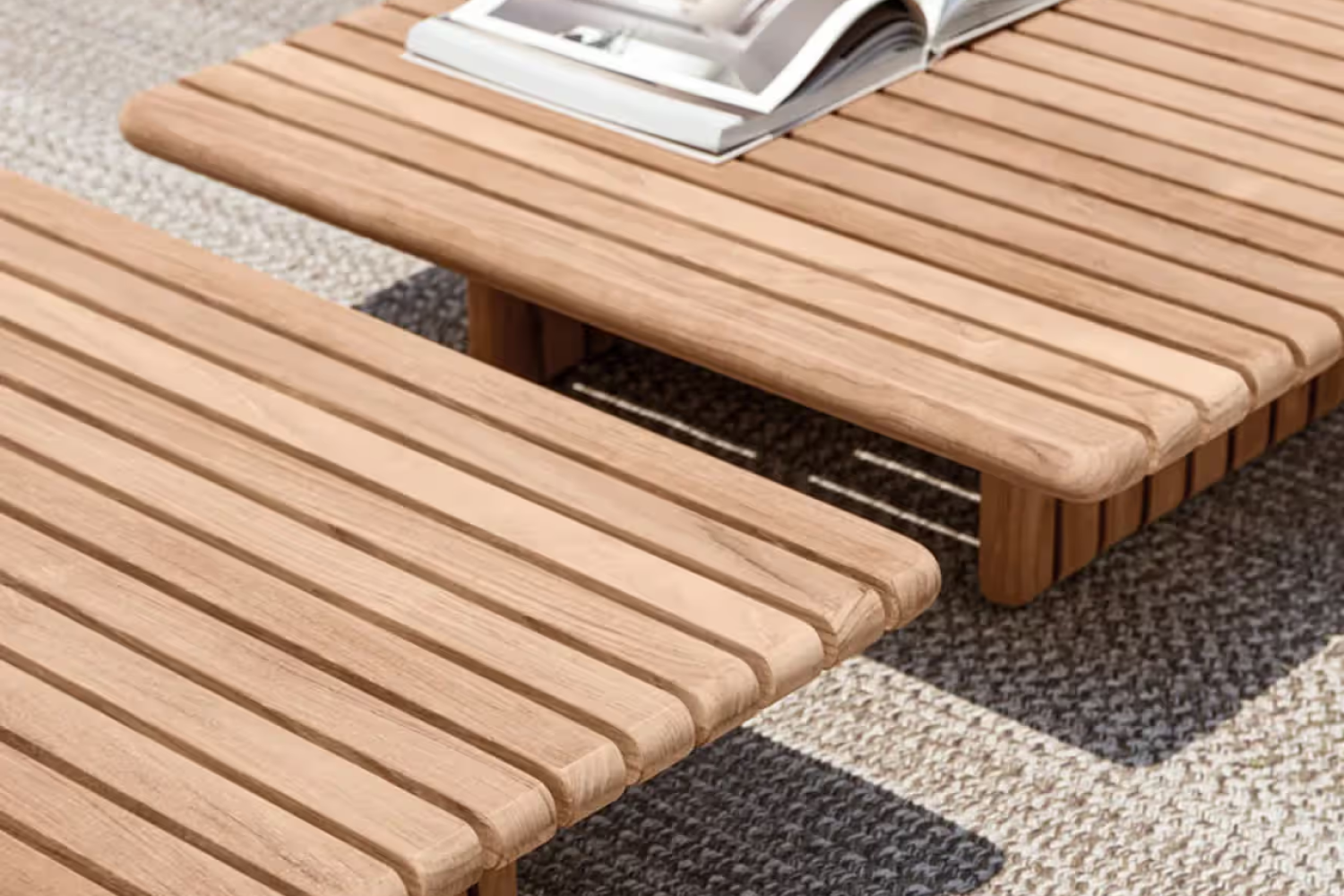 deck_coffee_table_03_1x