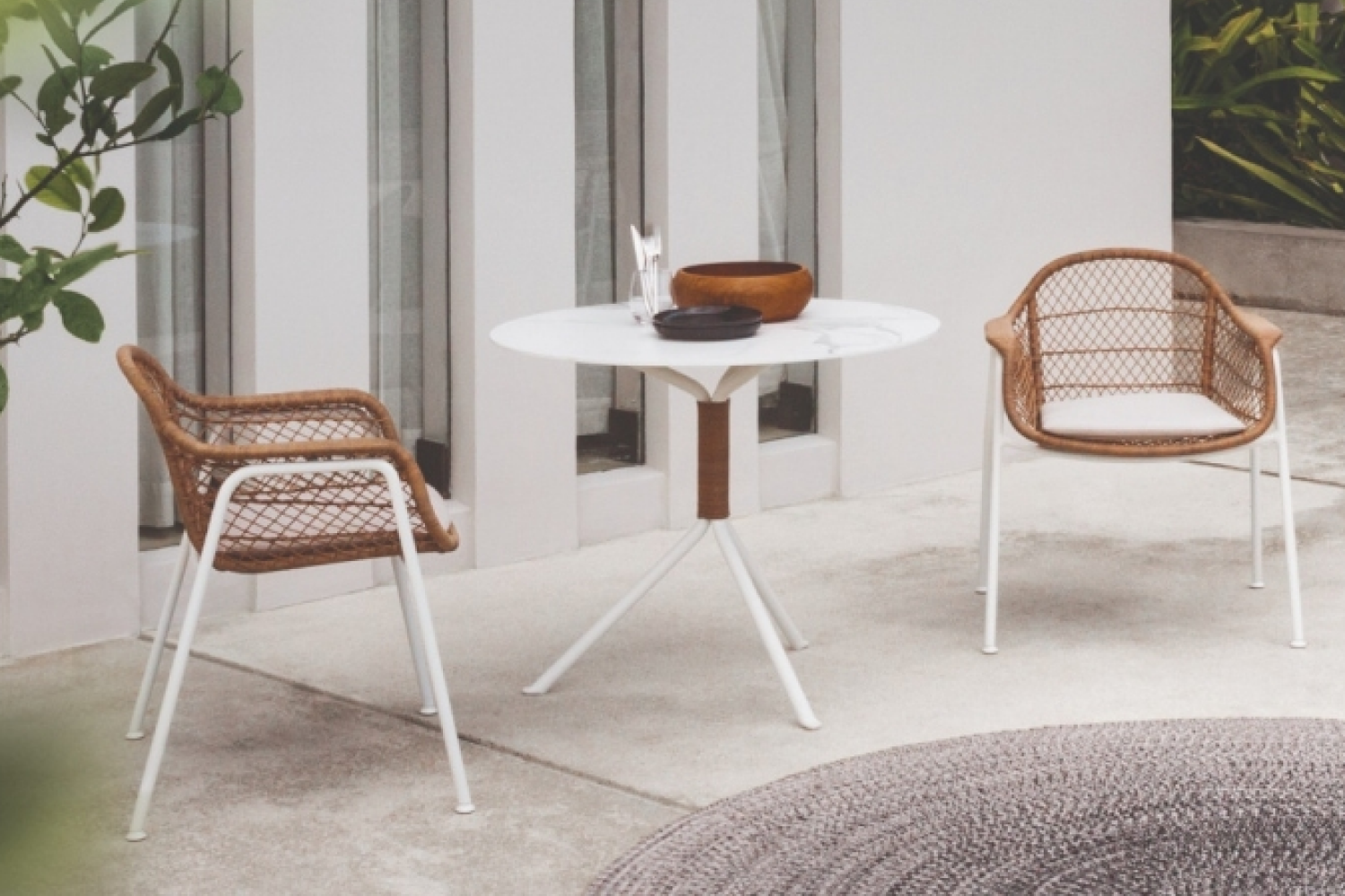 fresco_dining_chair_with_arms_02_1x