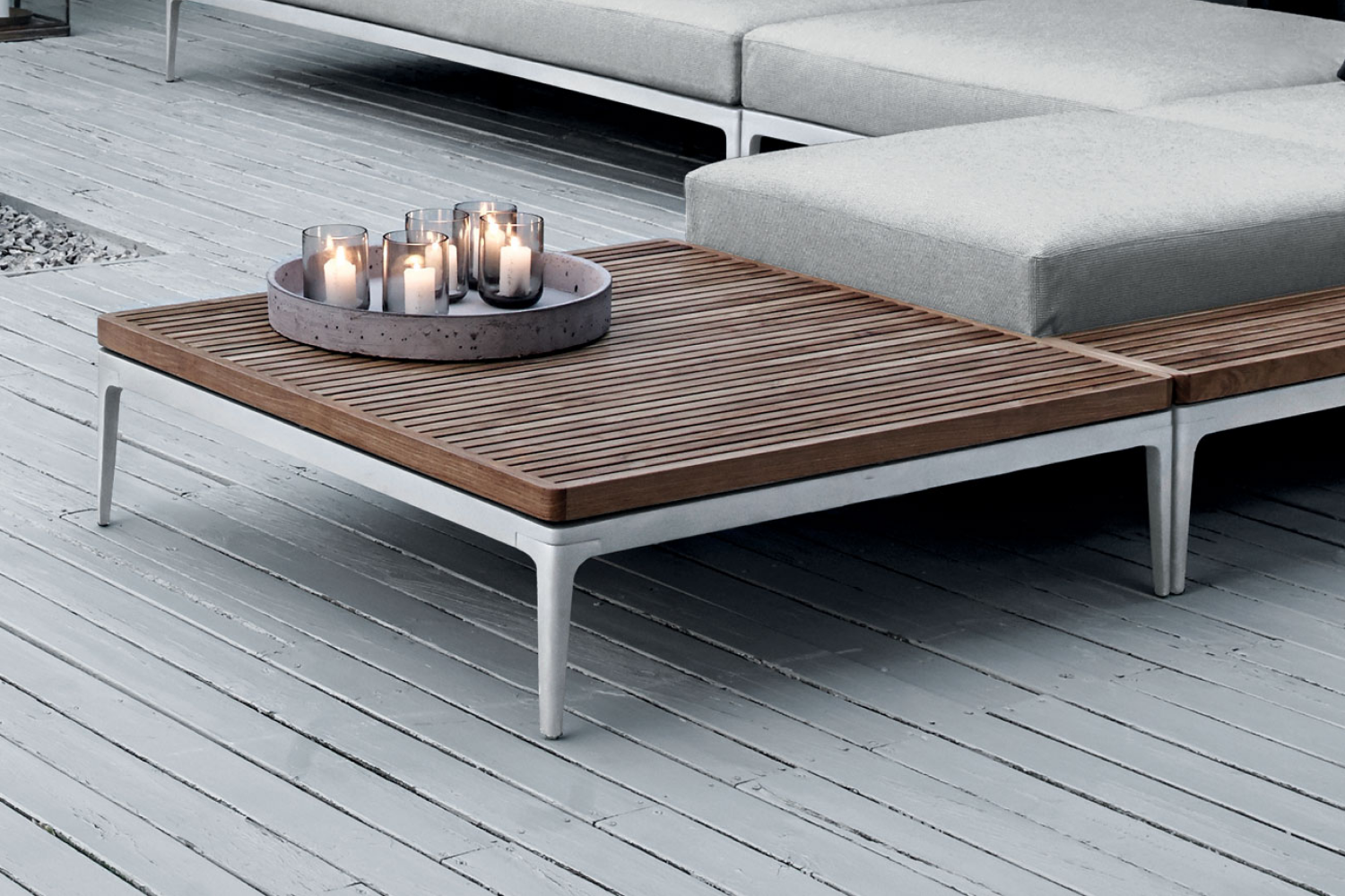 grid_large_coffee_table_teak_02_1x