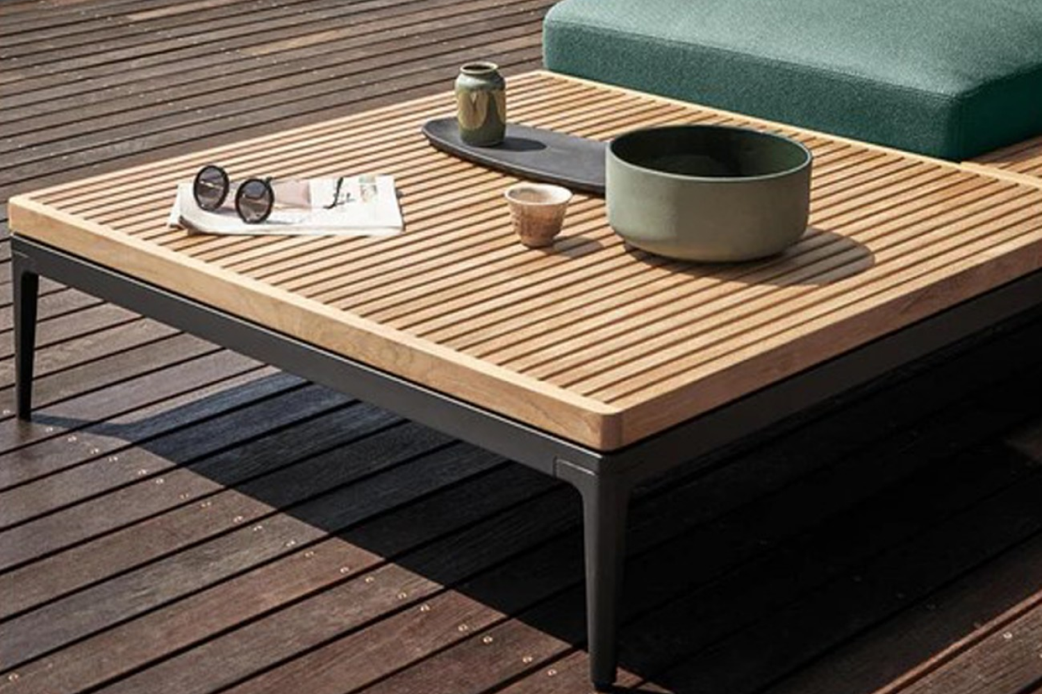 grid_large_coffee_table_teak_04_1x