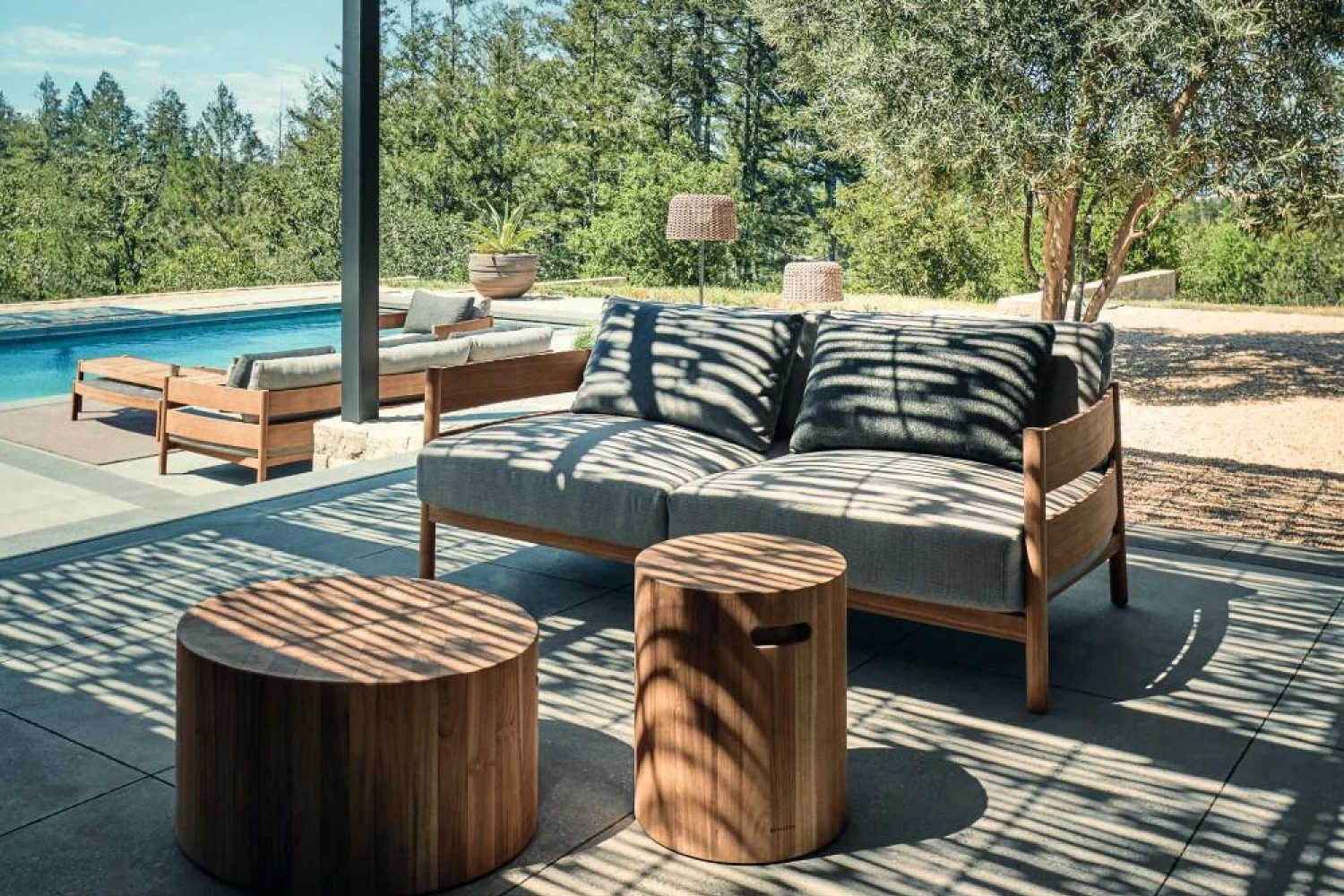 haven_2_seater_sofa_02_1x